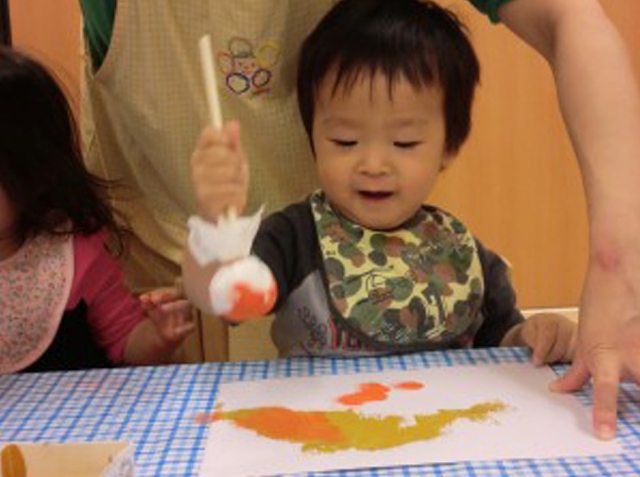 No 440 タンポでスタンピング 保育のひきだし こどもの可能性を引き出すアイデア集 No 440 タンポでスタンピング 保育のひきだし こどもの可能性を引き出すアイデア集