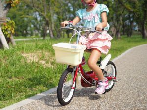 初めての自転車 の選び方と練習方法 保育のひきだし こどもの可能性を引き出すアイデア集