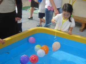 保育園で楽しい 夏祭り を 夏祭りのねらいと準備 ネタを紹介 保育のひきだし こどもの可能性を引き出すアイデア集