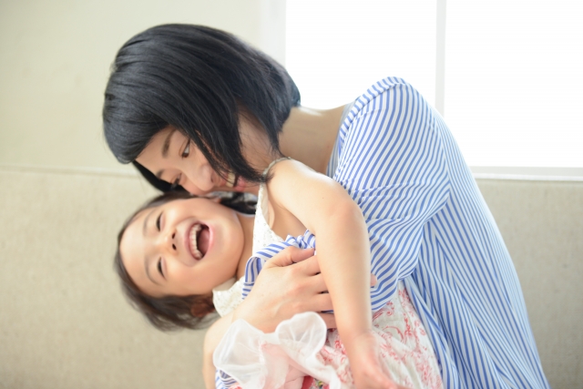 子育て中の孤独感はどんなときに感じやすい 解消法と孤独を感じにくい人の特徴 保育のひきだし こどもの可能性を引き出すアイデア集